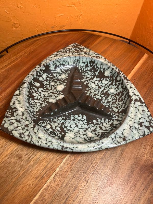 Oversized Trinity Ashtray
