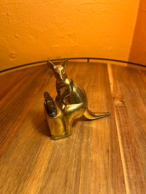Golden Kangaroo Table Lighter