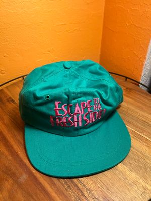1999s Escape To The Fresh Side Salem Menthol Cap