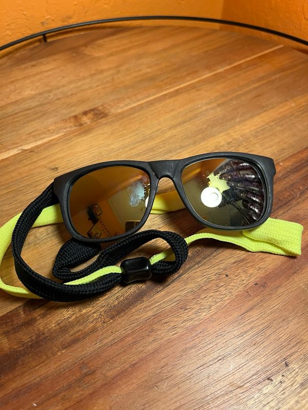 Malibu Mirrored Sunglasses &amp; Chord