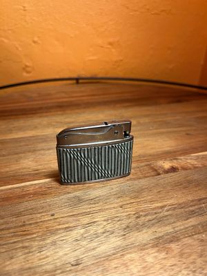 Ribbed Mint Green Flat Lighter