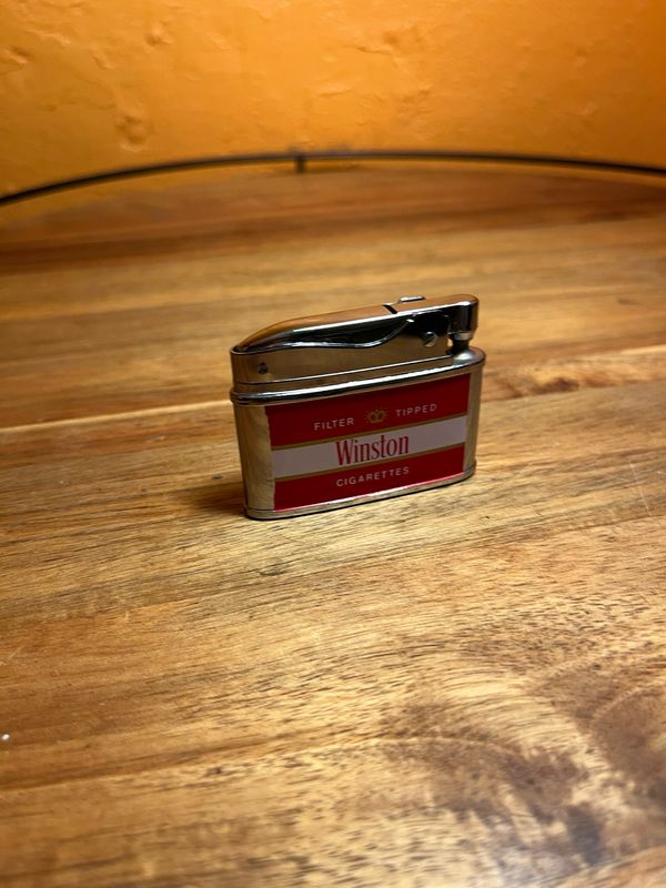 Winston Flat Lighter