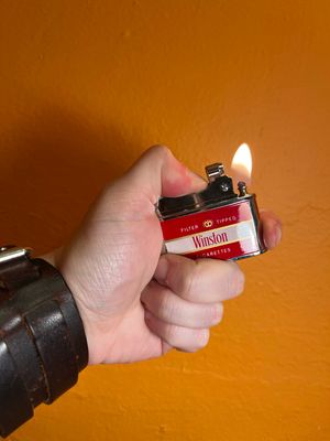 Winston Flat Lighter