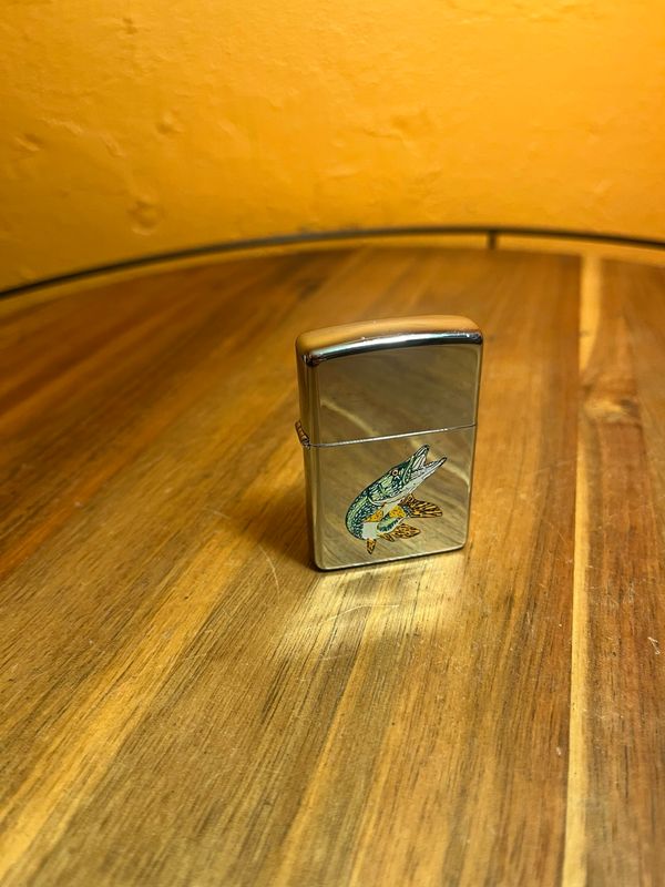 1993 Guy Harvey Mirrored Fishing Zippo Lighter