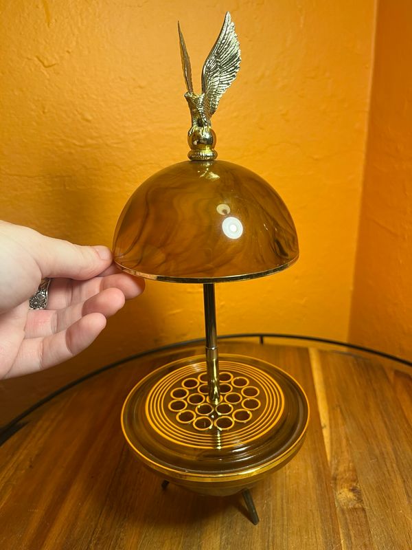 Eagle Tawny Domed Cigarette Dispenser