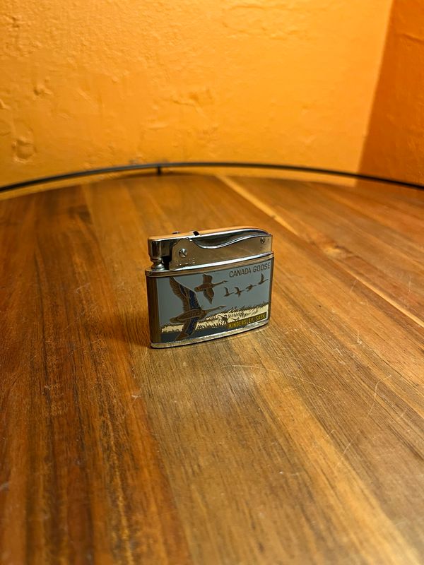 Canada Goose Kindersley Saskatchewan Souvenir Flat Lighter