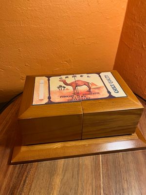 1997 Thomas Museum Series Camel Unfolding Box