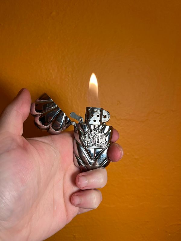 Smokin Joe Camel’s Diner Scalloped Flip Top Lighter