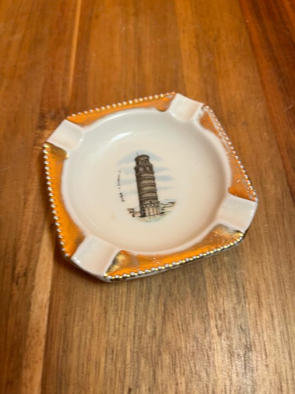 Leaning Tower Of Pisa Italian Souvenir Ashtray