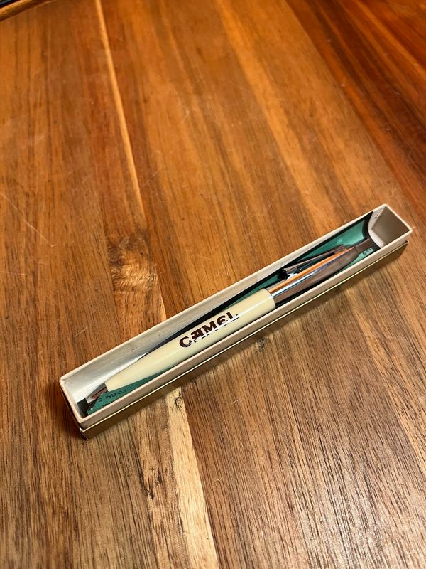 Camel Pen