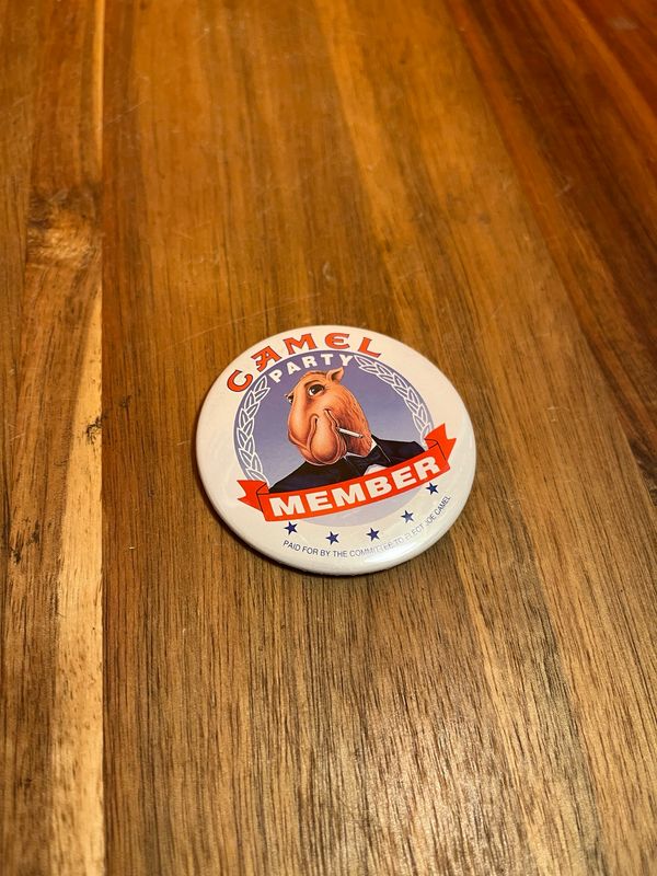 1992 Smokin Joe Camel Party Member Pinback