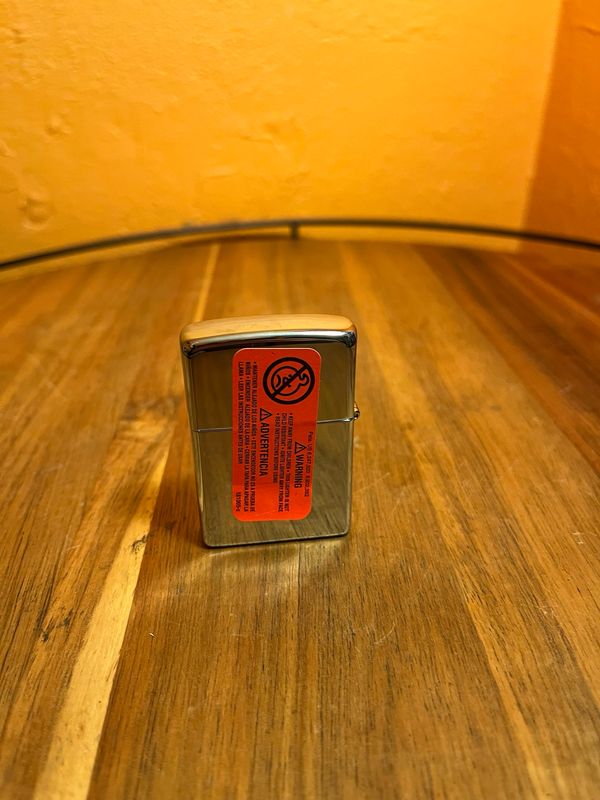 2007 Hot Lips Sealed Unstruck Zippo Lighter