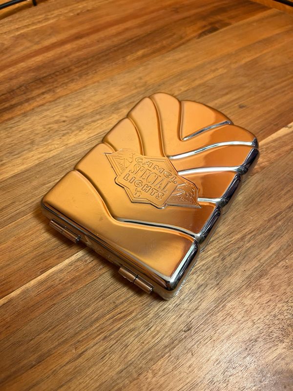 Camel Special Lights Scalloped Cigarette Case