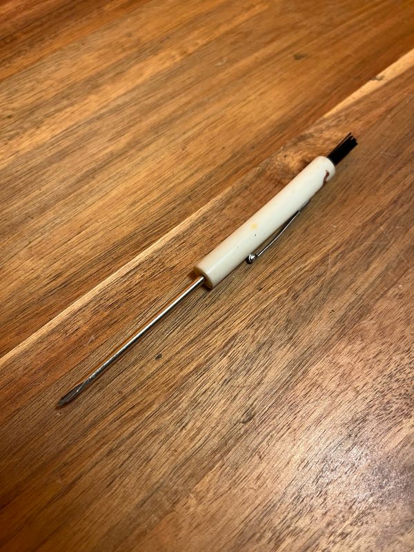 Camel Screwdriver Brush Multitool