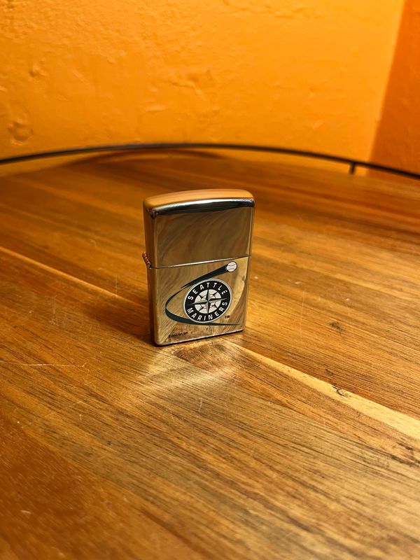2001 Seattle Mariners Zippo Lighter