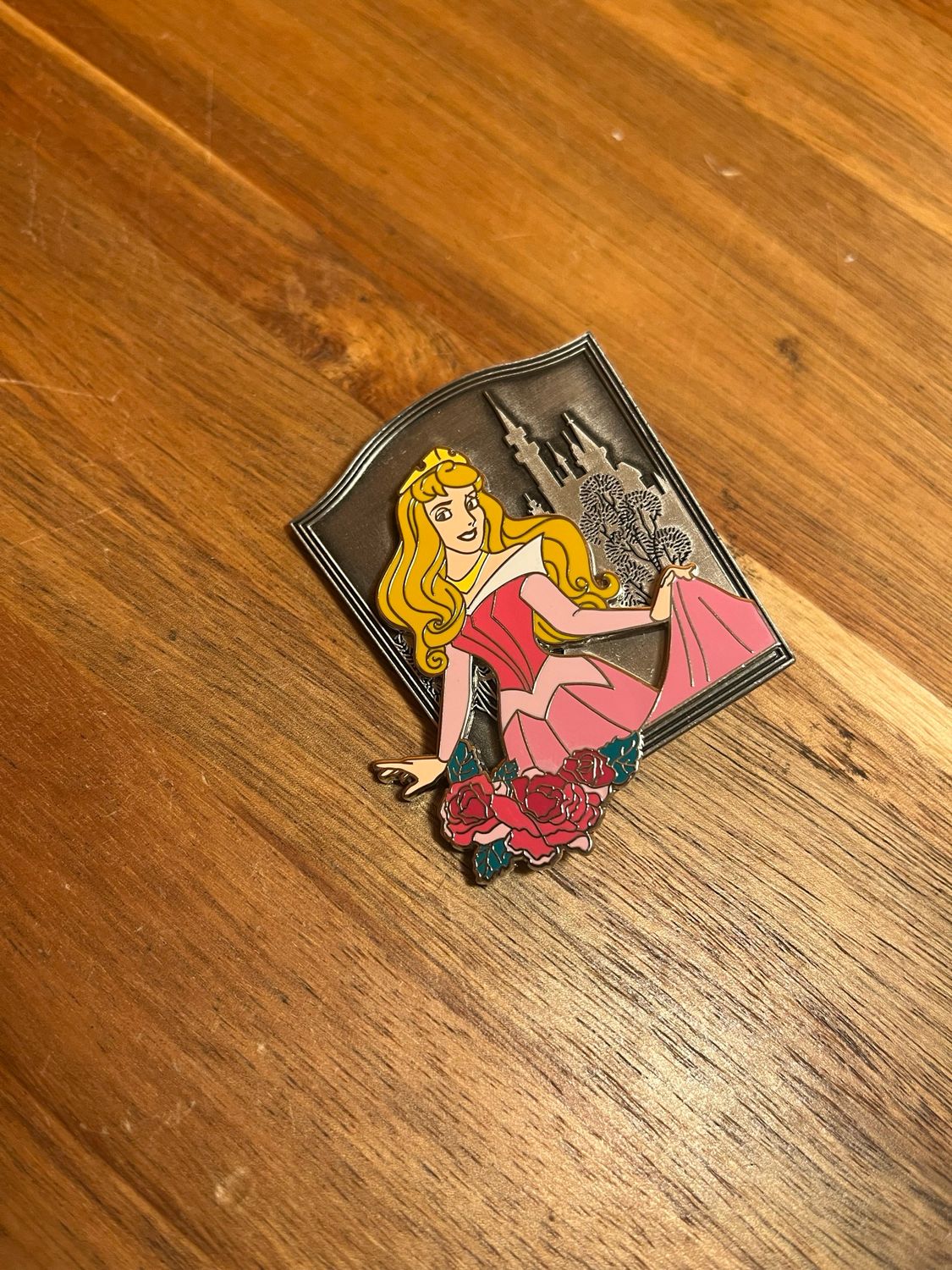 Disney Studio Store Hollywood Limited Edition 300 Sleeping Beauty Pin