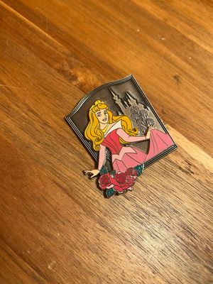 Disney Studio Store Hollywood Limited Edition 300 Sleeping Beauty Pin