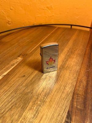 1978 Canada Maple Leaf Souvenir Zippo Slim Lighter