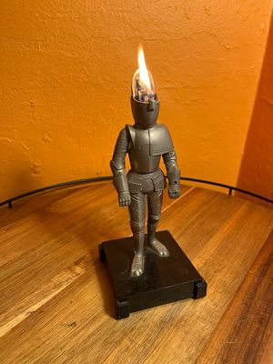 Standing Knight Armor Table Lighter