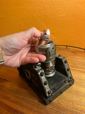 Movable Cannon Table Lighter