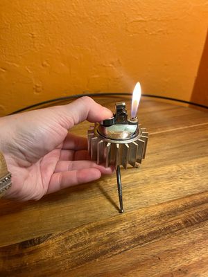 Toothed Wheel Table Lighter