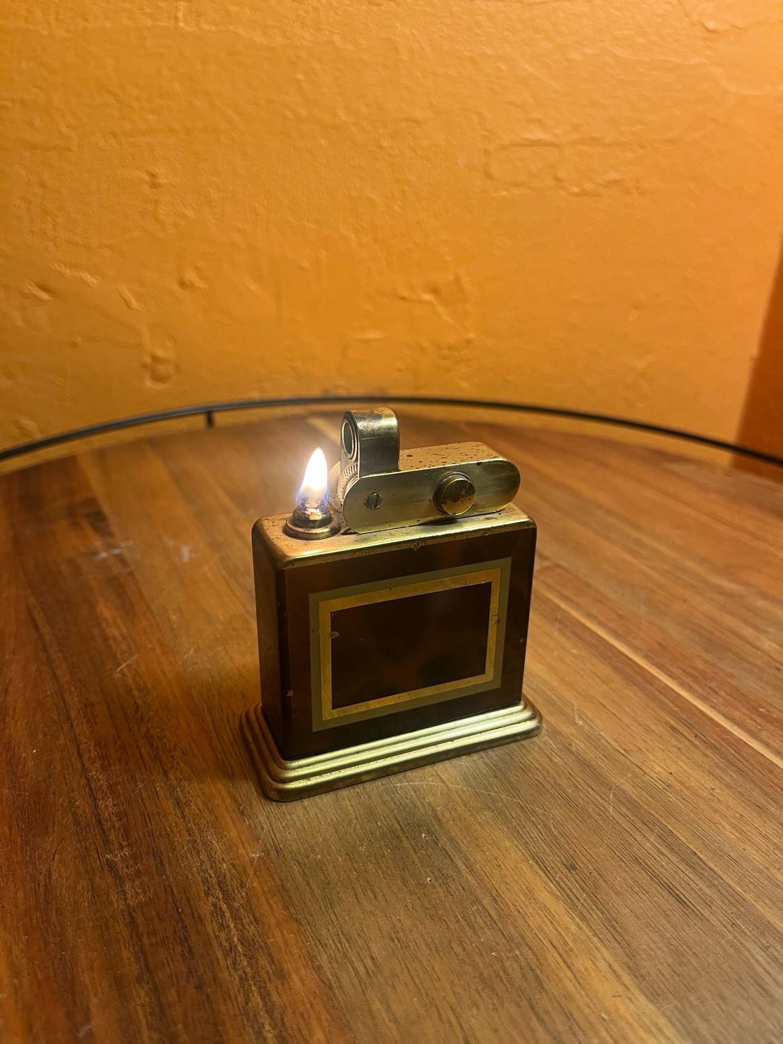 Tortoiseshell Press Button Table Lighter
