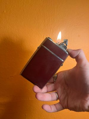 Evans Burgundy Cigarette Case Lighter