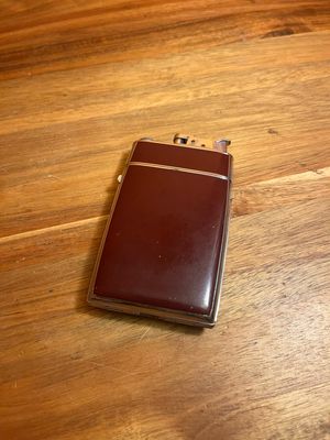 Evans Burgundy Cigarette Case Lighter