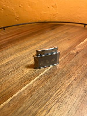 Etched Leaves Prince Brand Flat Lighter