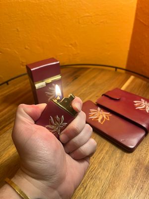 Buxton Red Leather Smoking Set