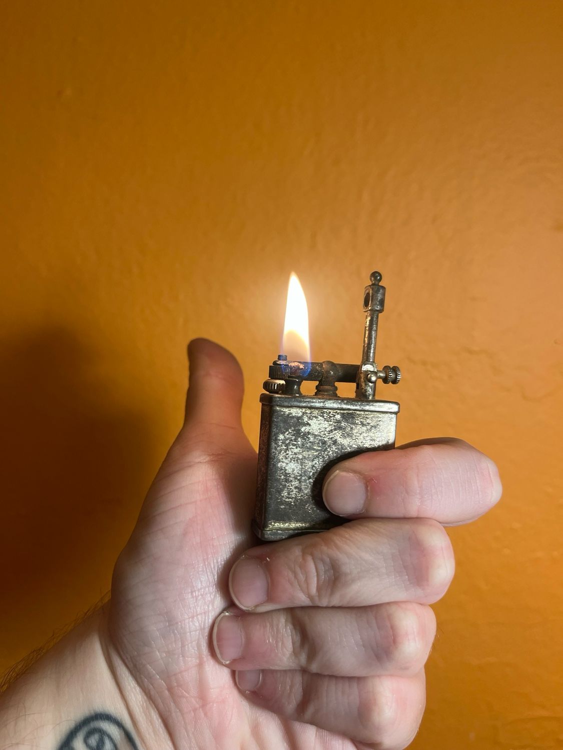 Gray Brand Lift Arm Lighter