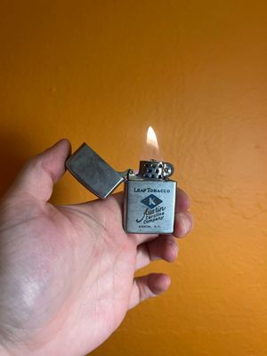 Austin Carolina Co Leaf Tobacco Flip Top Lighter