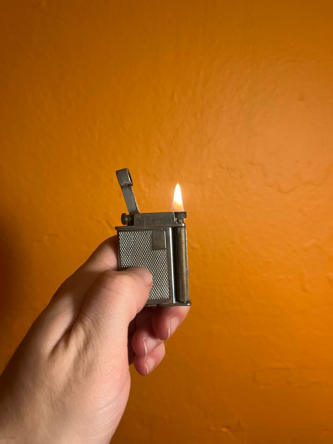 English Side Strike Lighter