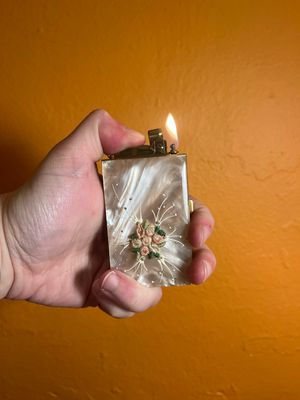 Imitation Pearl &amp; Flowers Combination Portable Ashtray Lighter