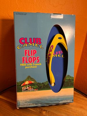 1990s Club Camel Large Men’s Flip Flops