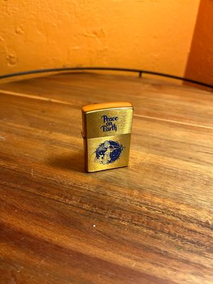2000 Peace On Earth Christmas Zippo Lighter