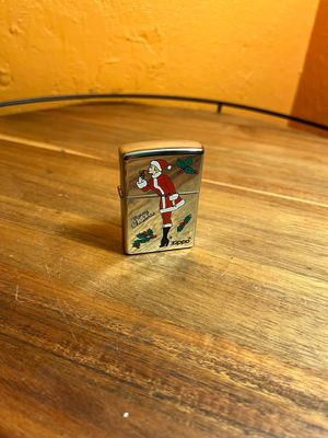 1998 Windy Girl Merry Christmas Zippo Lighter