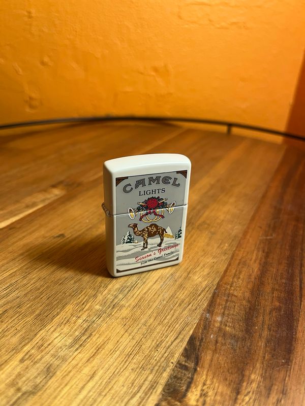 1997 CZ150 / Z242 Season‘s Greetings Camel Zippo Lighter