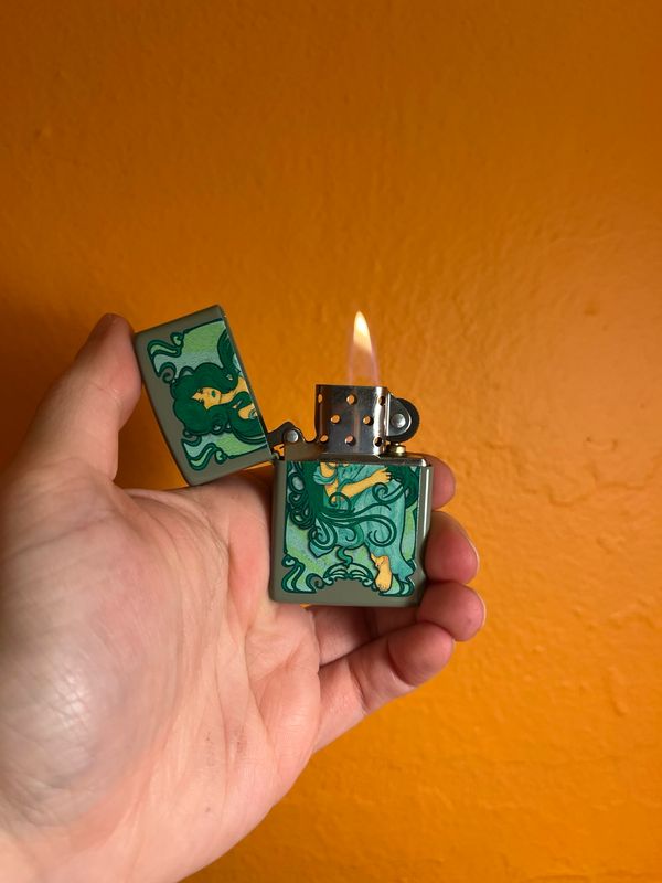 2022 Green Art Deco Girl Zippo Lighter