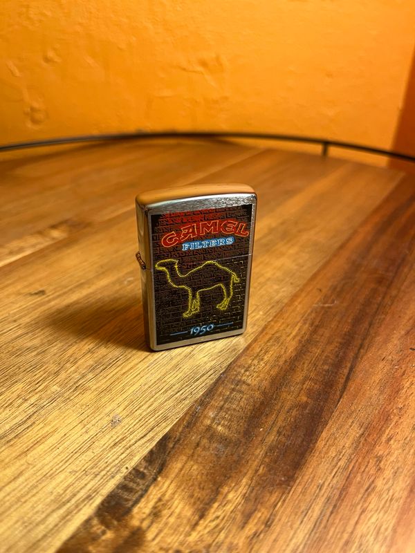 2000 CZ384 Camel Decades Set - 1950s Zippo Lighter