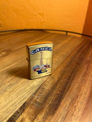 2000 CZ332 Camel Pleasure To Burn Pinup Zippo Lighter
