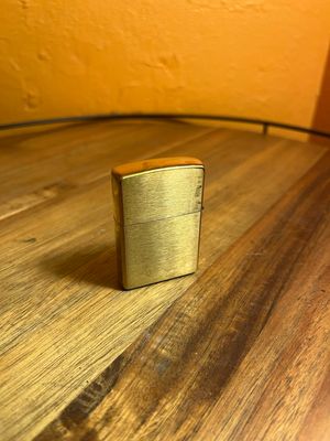 2005 CZ681 Gold Plated Camel Wallpaper Zippo Lighter