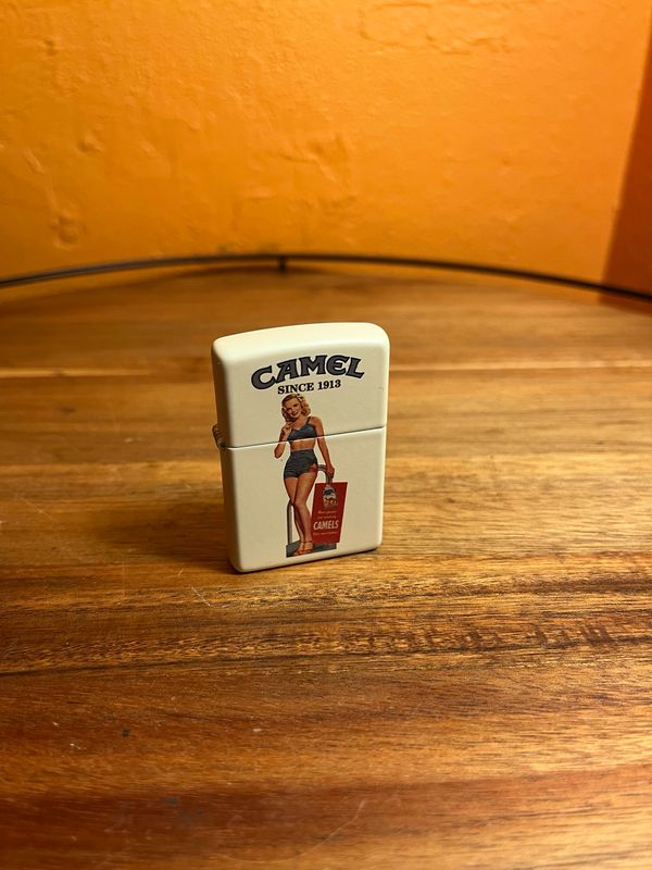2015 Since 1913 Camel Vintage Pinup Girl Zippo Lighter