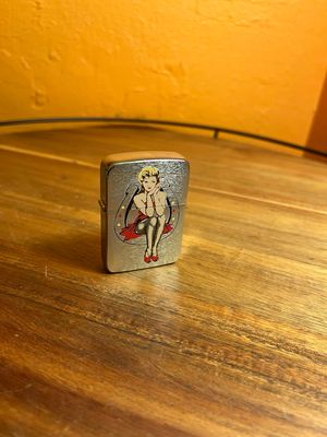 2007 Lady Luck Pinup Old Style Replica Zippo Lighter