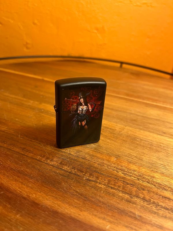 2014 Lorenzo Sperlonga Lady Matchlock Steampunk Pinup Zippo Lighter