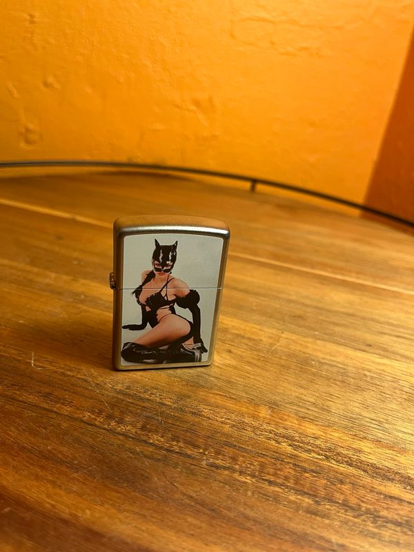 2014 Catwoman Pinup Zippo Lighter