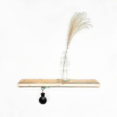 Holzregale