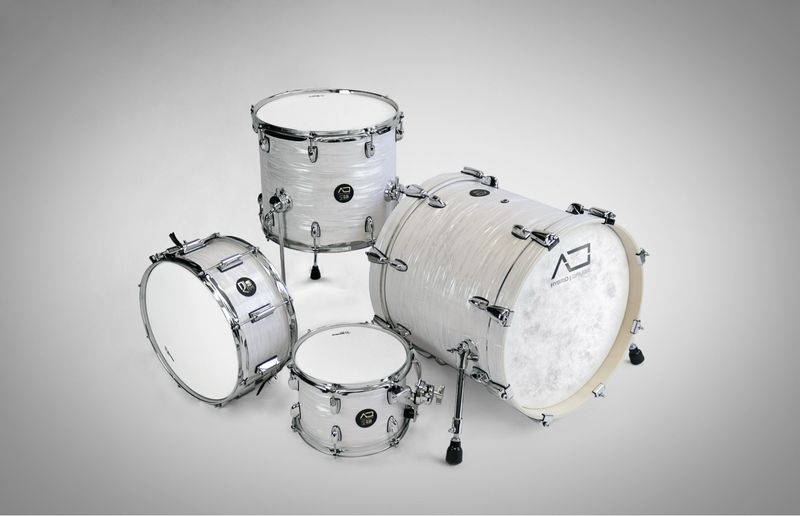AE|HD SE Club // White Strata