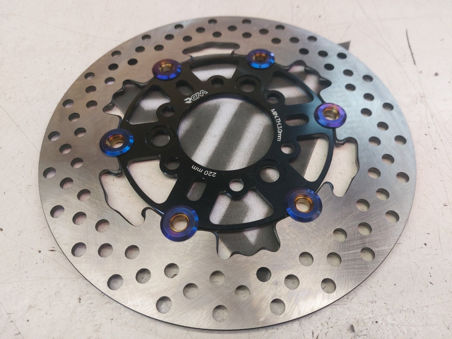 disque 220mm noir