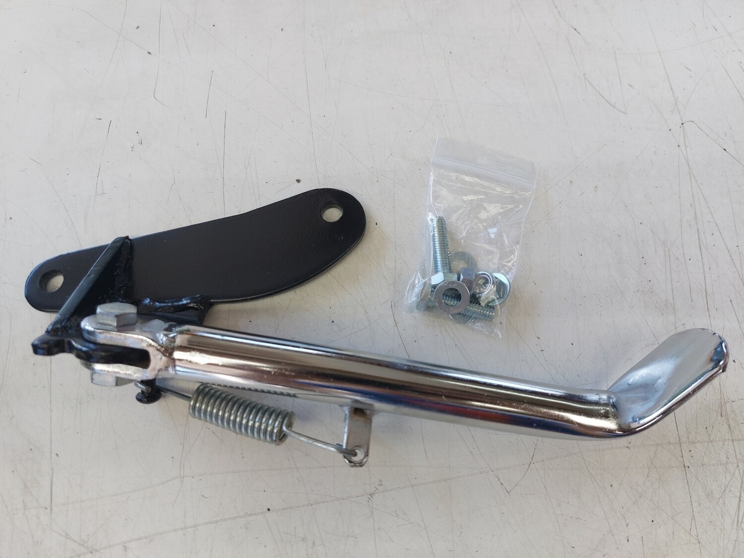 STAND BOLT ON CHROME BWS 4T